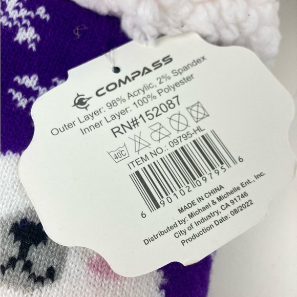NWT * Sherpa Critter Socks Nonslip. - Picture 9 of 10
